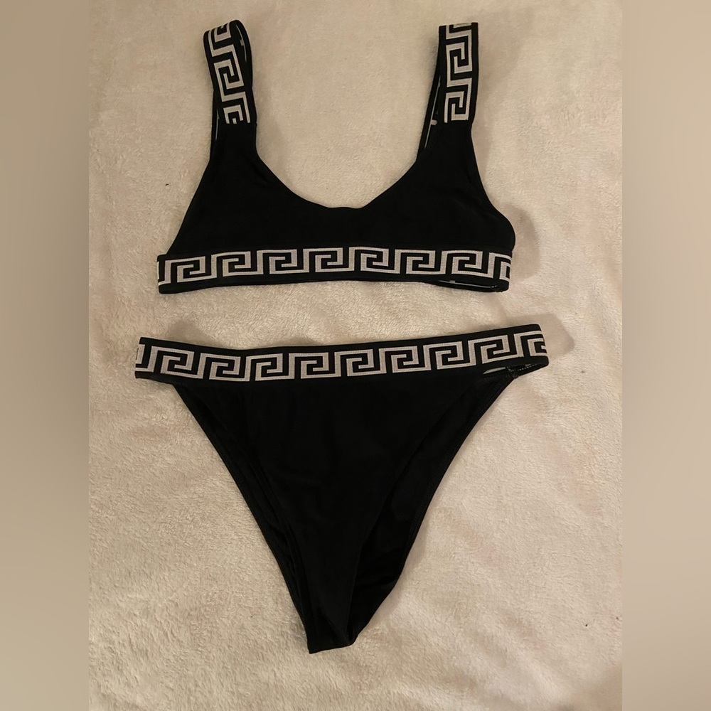 Pretty little thing bikini